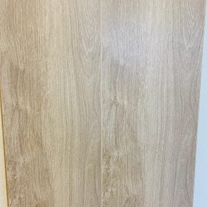 Creamed Grey Oak XL 8mm V4 24cm inclusief gratis ondervloer!